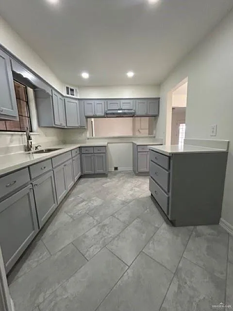 3 bed, 2.0 bath, 1404 sqft, $1,750 — Photo 4