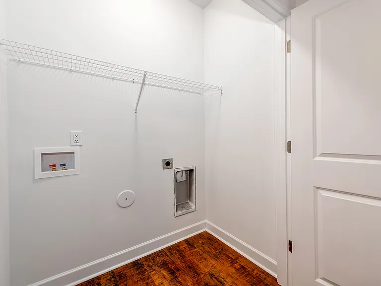 910 N Ransom St — Photo 23