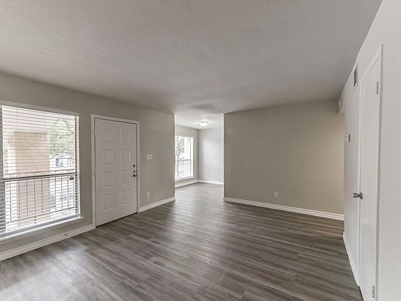 5th image of 1015 Gunnison St #1505D