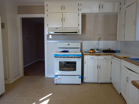 4th image of 1328 Shafter St