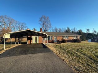 6521 Franklin St, Ferrum, VA 24088