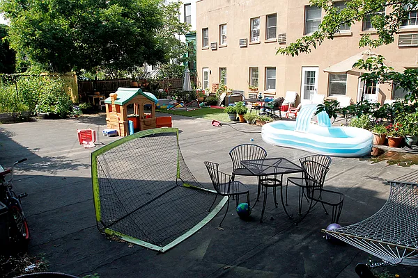 Rented by Twyford Real Estate | media 7