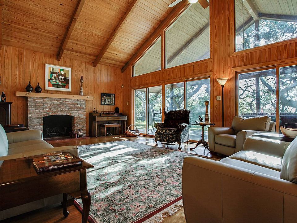 1st image of 6815 Oakridge Dr