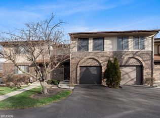 354 E Rimini Ct #354, Palatine, IL 60067