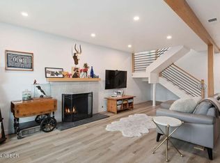 67 N San Marcos Rd #B, Santa Barbara, CA 93111