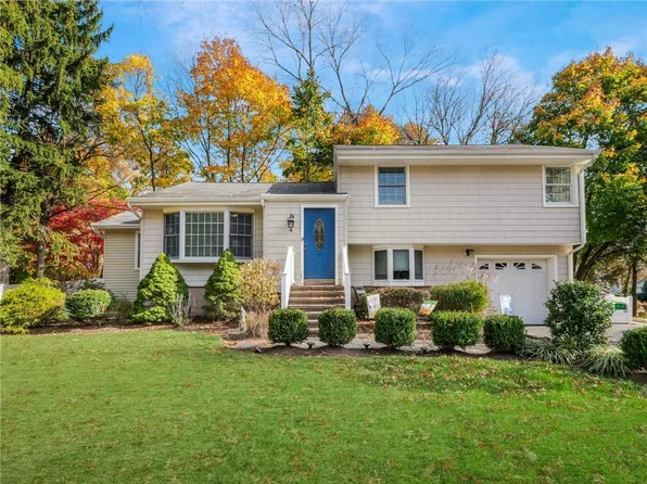 48 E Nauraushaun Avenue, Pearl River, NY 10965