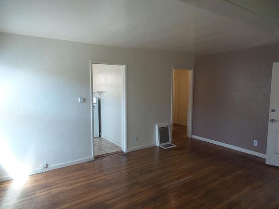 2nd image of 4440 Dawson Ave