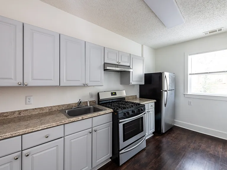 679 Terry St SE — Photo 8