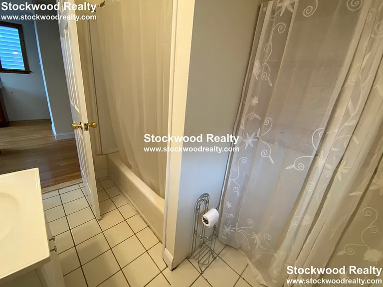 51 Telegraph St #2 — Photo 14