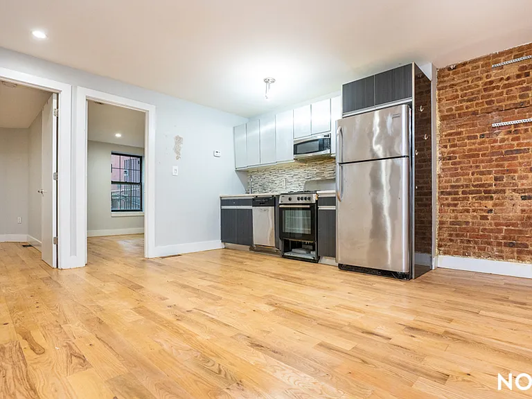 375 Vernon Ave #1 — Photo 1