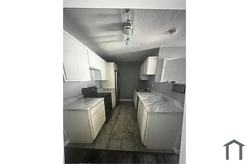 2121 W Royal Palm Rd Photo 1