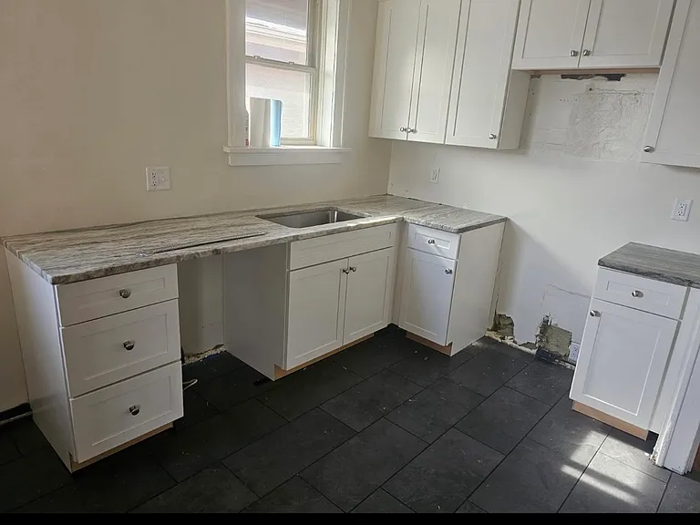 4984 Tholozan Ave #2 — Photo 5