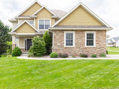 303 S 61st St, West Des Moines, IA, 50266