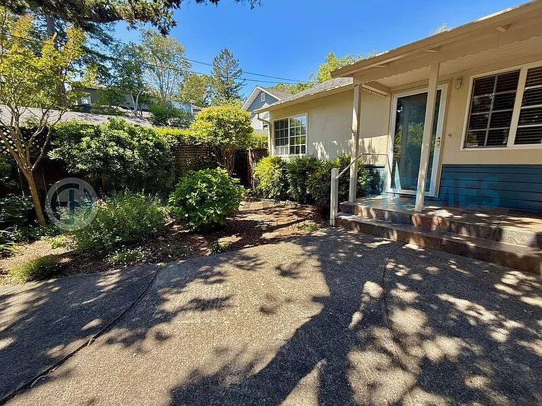 128 McAllister Ave #CA 94904 — Photo 3