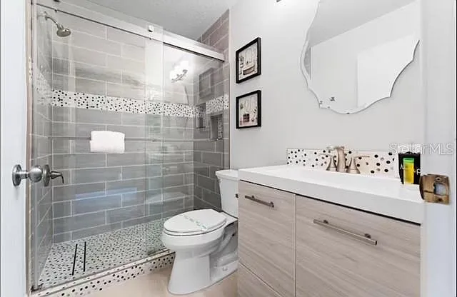 1134 Bloomingdale Dr — Photo 10