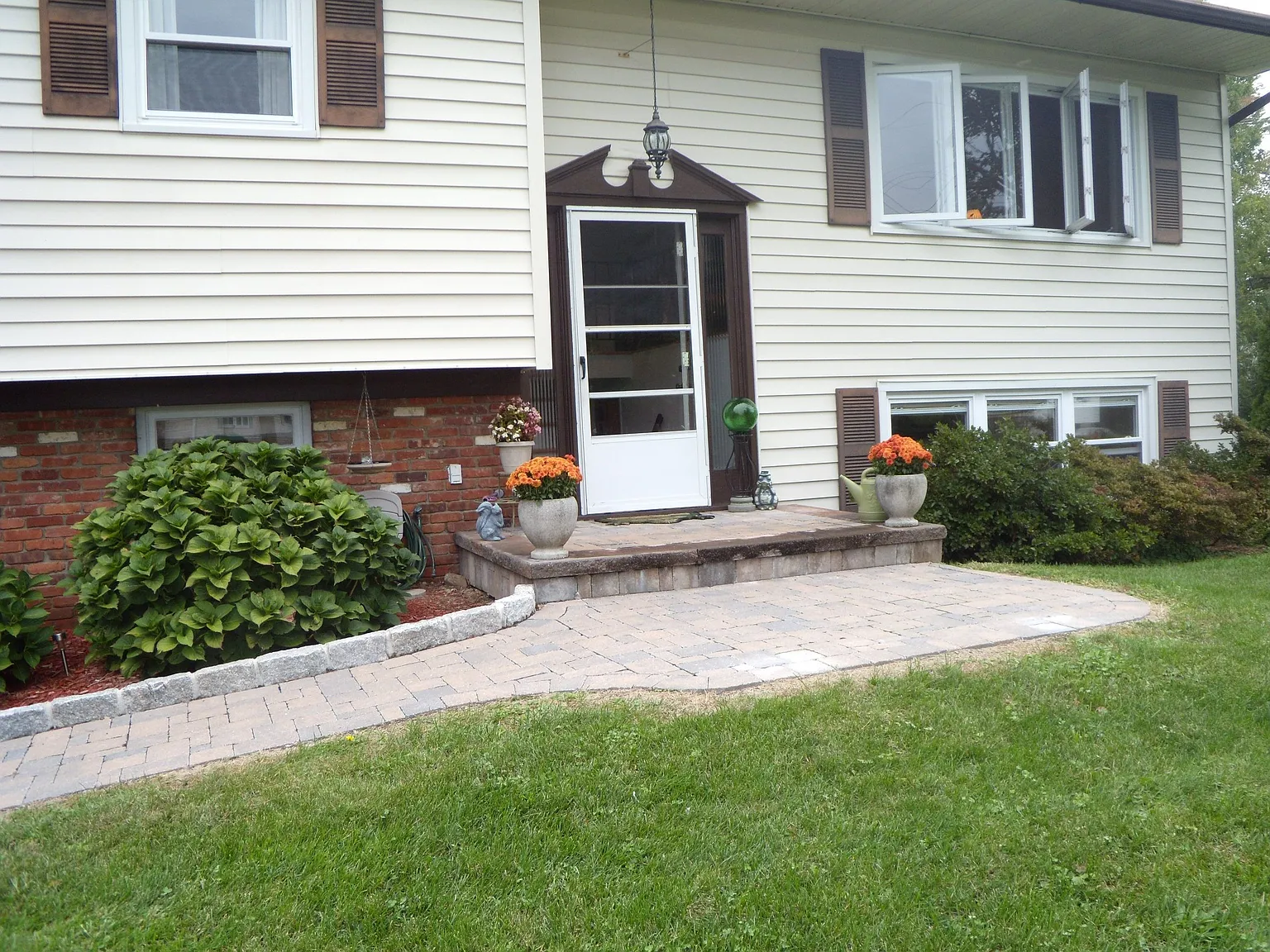 5 Ona Ln photo 1