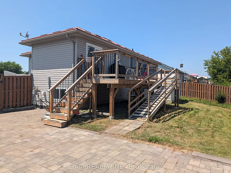 11 Jason Cres #UPPER LEVEL — Photo 5