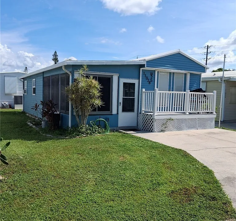 11028 Sunlight Ln