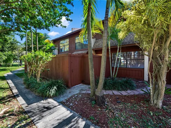 6251 SW 116th Pl APT B, Miami, FL 33173