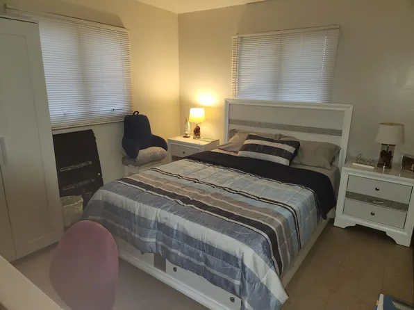 (undisclosed Address), Lindenhurst, NY 11757