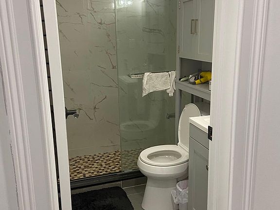 5th image of 244-57 61st Ave #B
