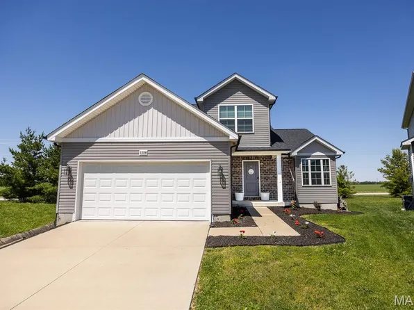 1228 Lear Ln, Mascoutah, IL 62258