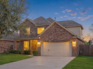 8530 E Highlands Xing, Highlands, TX 77562