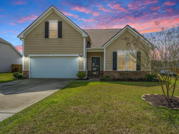 1037 Bridlewood Farms Pkwy, Ridgeville, SC 29472