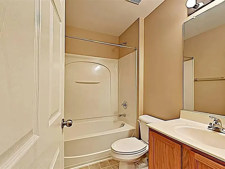 11720 Mezzanine Dr #110 — Photo 7