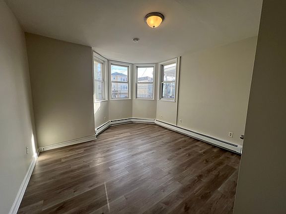 2nd image of 211 Fairmount Ave Floor 3