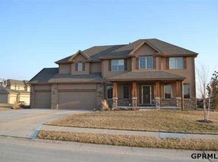 19920 Mason St, Elkhorn, NE 68022