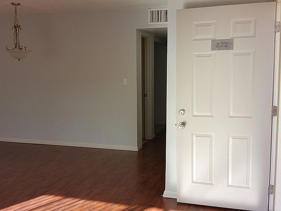 4th image of 3421 W Dunlap Avenue #222