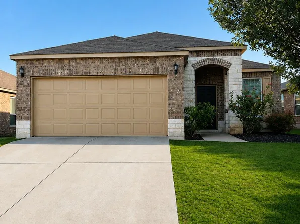 352 Martha Dr, Buda, TX 78610