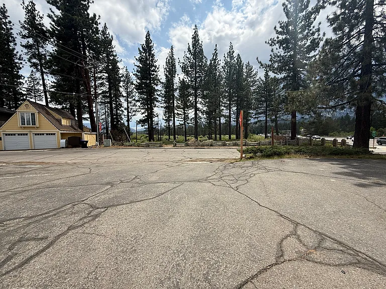 2440 Lake Tahoe Blvd #1-10 — Photo 5
