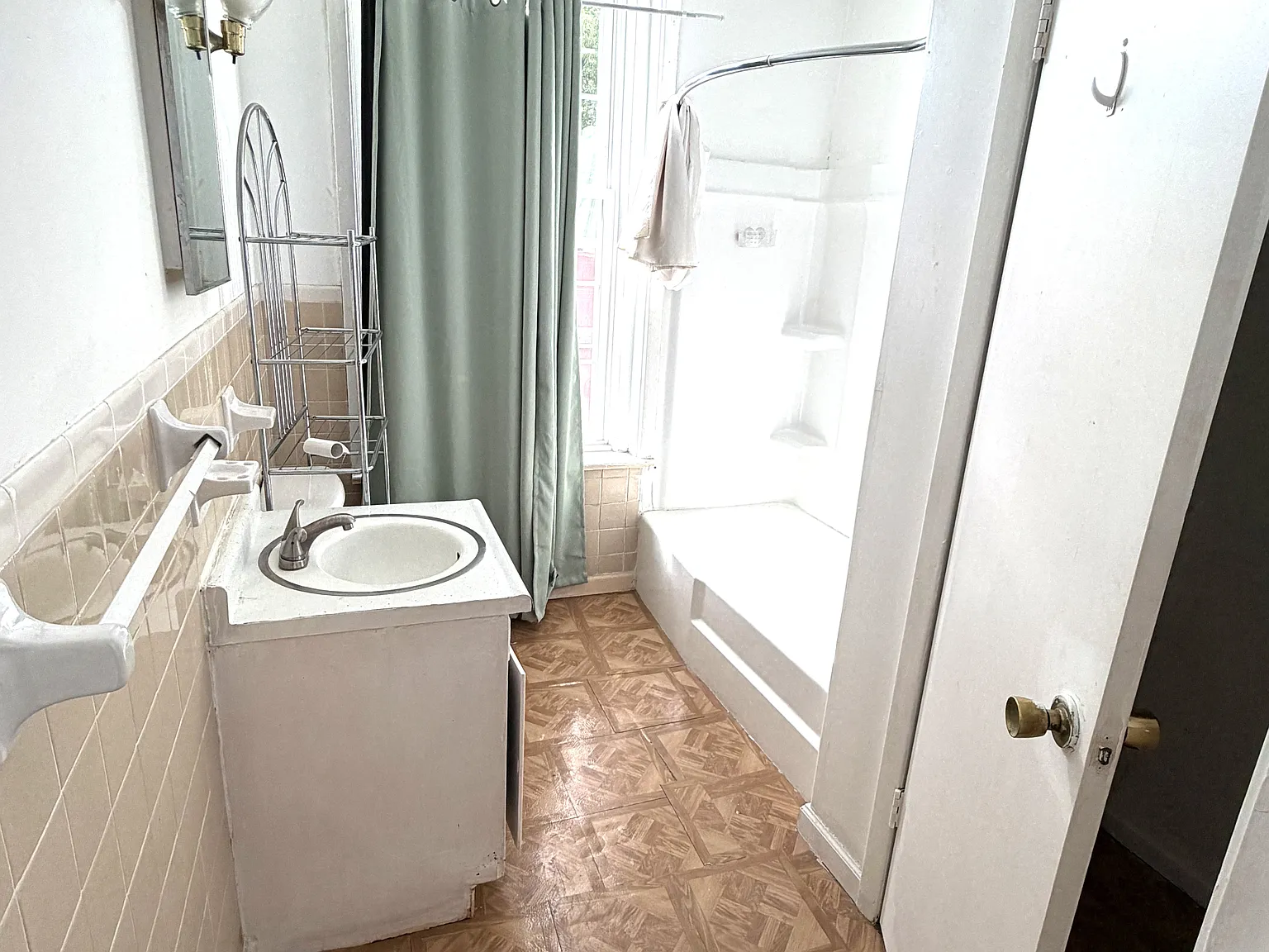 1 bed, 600 sqft, $600 — Photo 2