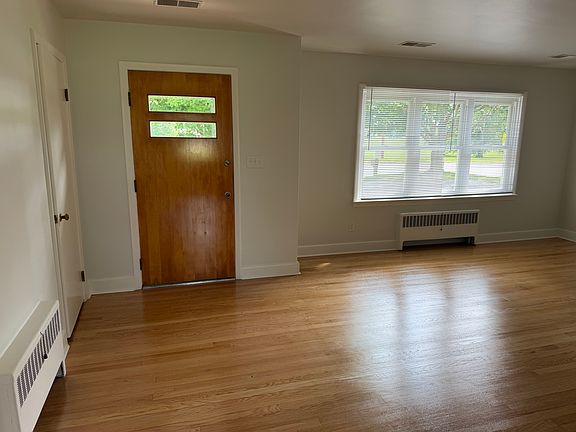 2nd image of 1231 Mount Aetna Rd
