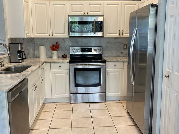 5th image of 1912 Aspen Ln