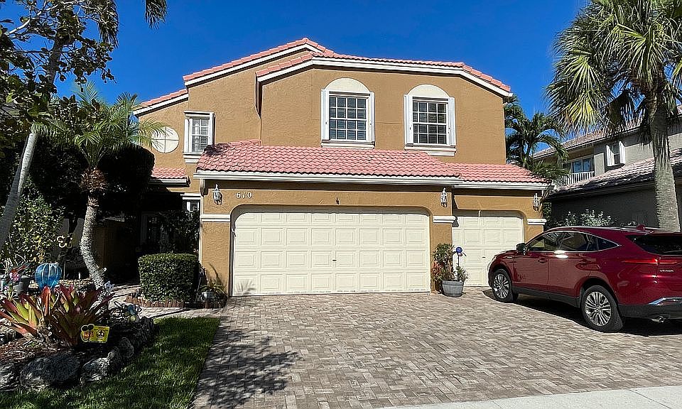 1st image of 610 NW 156th Ave