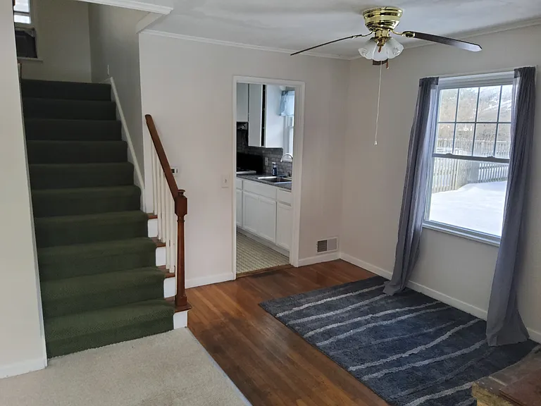 188 Edgemont Rd — Photo 2