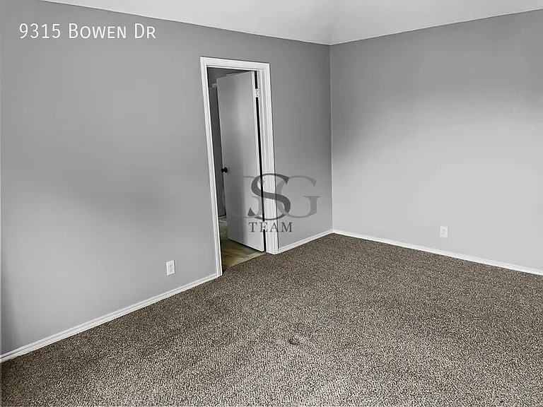 9315 Bowen Dr — Photo 21