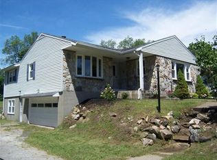 82 Richard Dr, Pittsfield, MA 01201