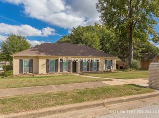 2076 Montreat Dr, Memphis, TN 38134