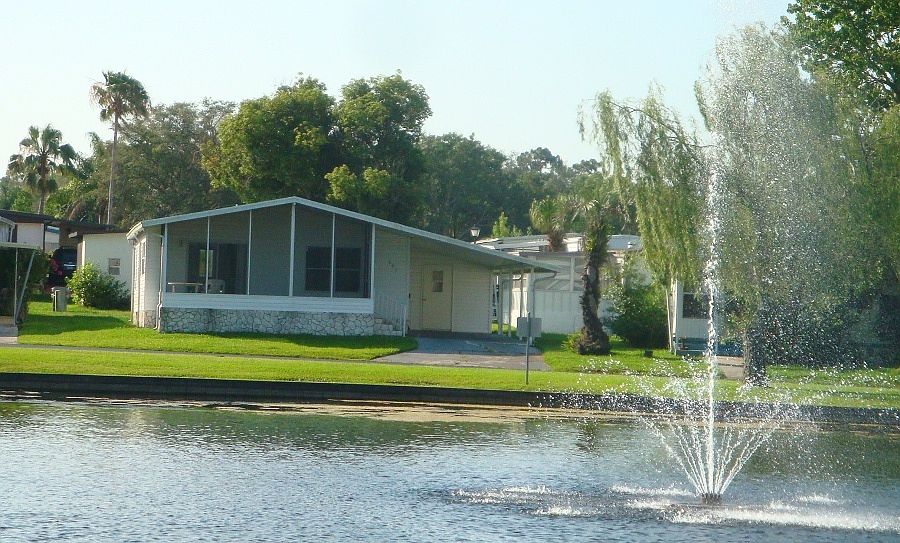 1st image of 895 Mahogany Dr