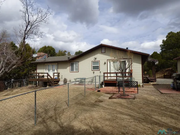 20 N Oakwood Ln, Raton, NM 87740