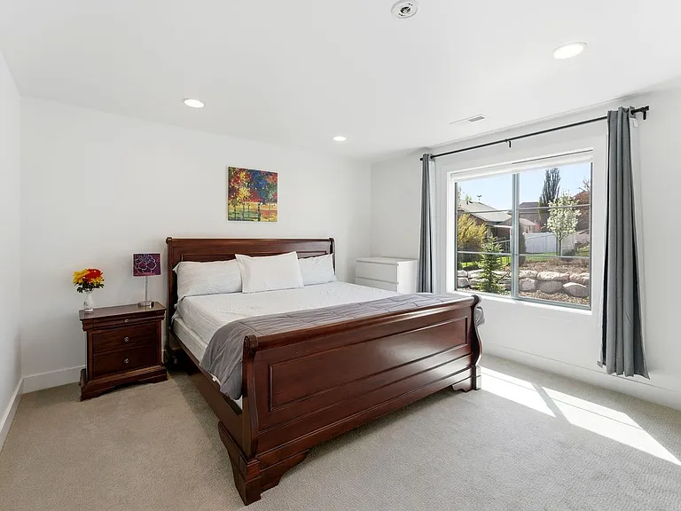 11716 S Meeks Ct — Photo 32
