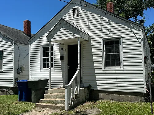 737 32nd St Photo 1