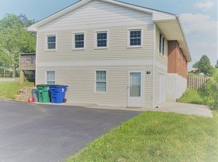 201 3rd St #B, Christiansburg, VA 24073