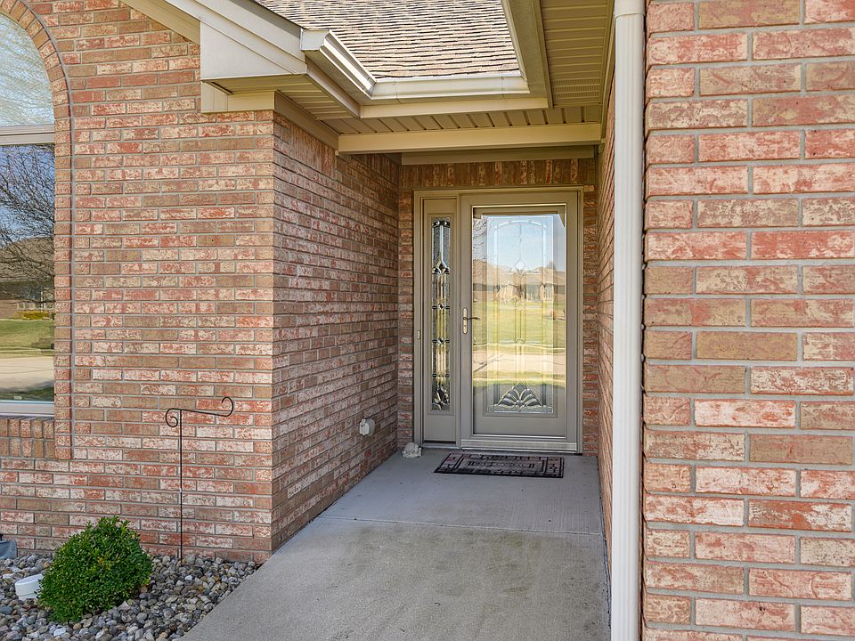 3739 Imperial Dr E, Columbus, IN 47203 Zillow