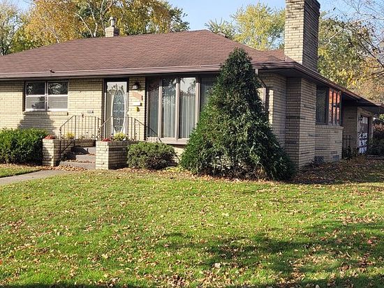 321 Emerson Ave W, West Saint Paul, MN 55118