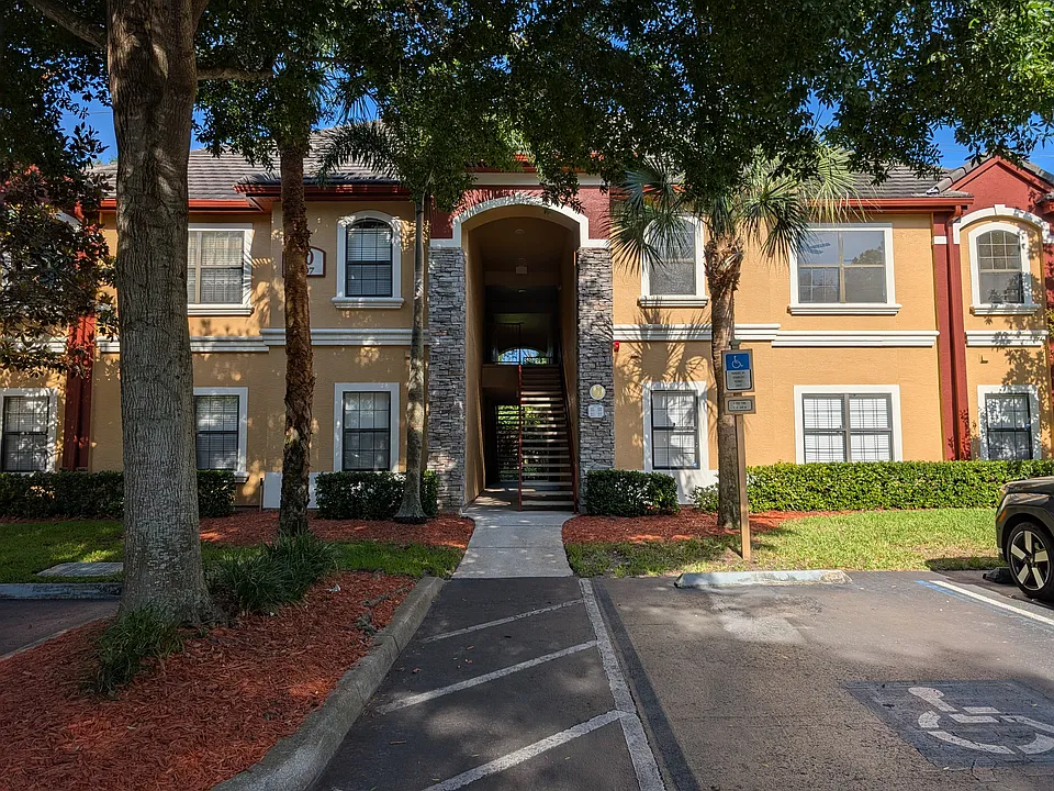 2107 Portofino Pl #3023